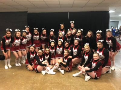 Lincoln Cheer and Stunt team